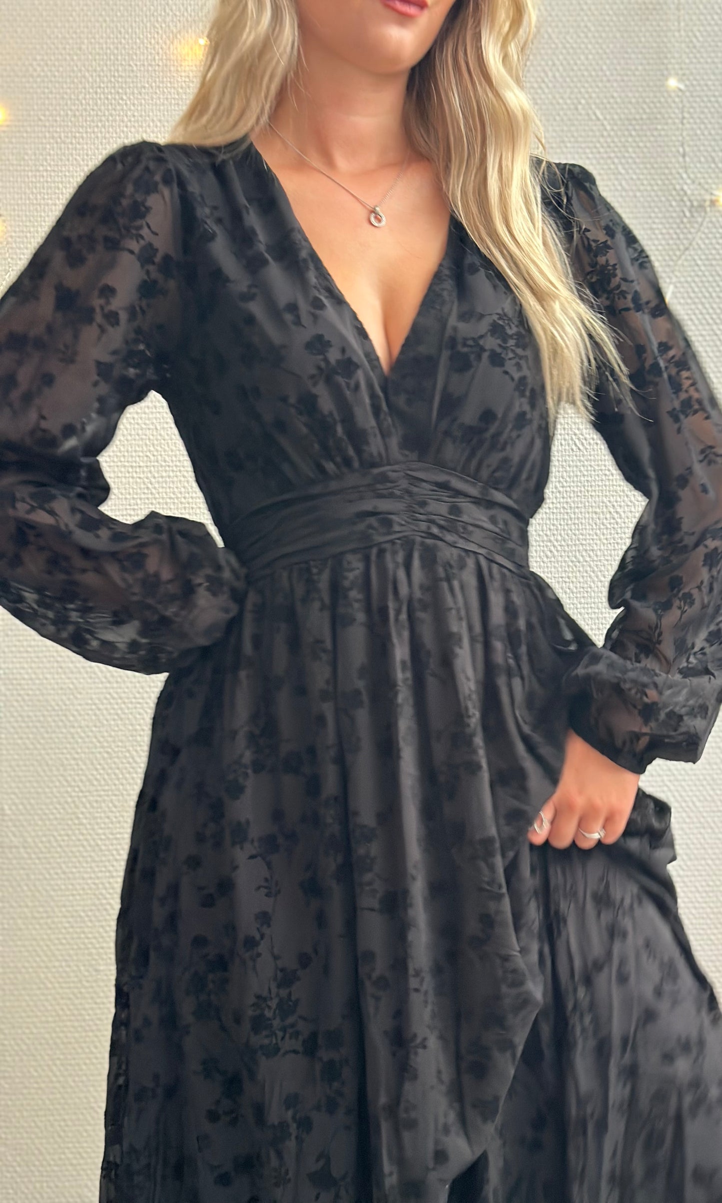 Robe longue noire MERCREDI